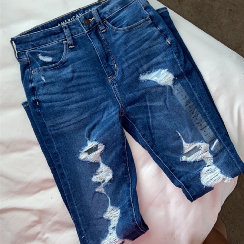 Brand New American Eagle Ripped Jeans